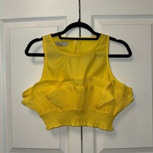 Yellow crop top ✨